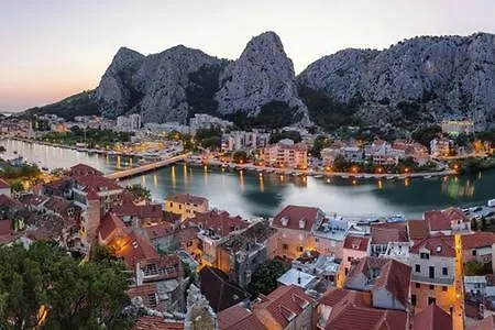 Apartment Milena Omis